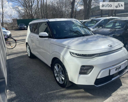 Білий Кіа Soul EV, об'ємом двигуна 0 л та пробігом 196 тис. км за 19700 $, фото 2 на Automoto.ua