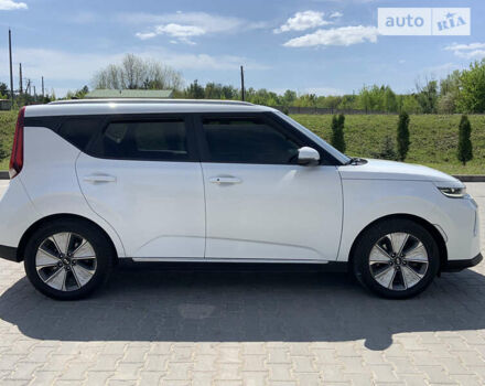 Білий Кіа Soul EV, об'ємом двигуна 0 л та пробігом 87 тис. км за 17000 $, фото 4 на Automoto.ua