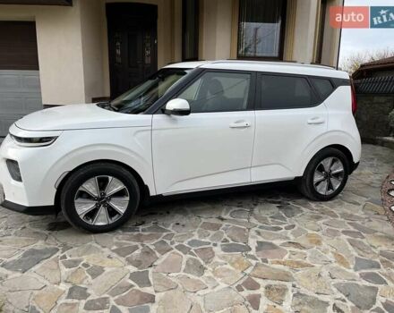 Белый Киа Soul EV, объемом двигателя 0 л и пробегом 60 тыс. км за 19400 $, фото 13 на Automoto.ua