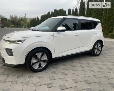 Белый Киа Soul EV, объемом двигателя 0 л и пробегом 33 тыс. км за 20950 $, фото 6 на Automoto.ua