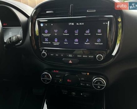 Белый Киа Soul EV, объемом двигателя 0 л и пробегом 60 тыс. км за 19400 $, фото 40 на Automoto.ua