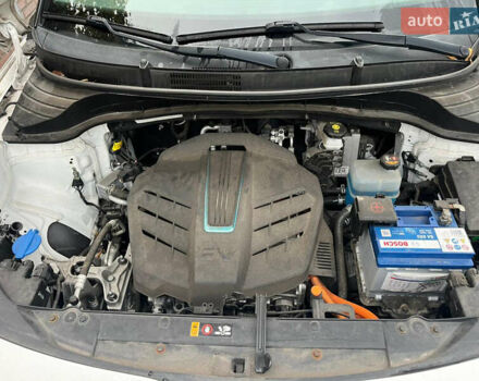 Белый Киа Soul EV, объемом двигателя 0 л и пробегом 229 тыс. км за 14550 $, фото 13 на Automoto.ua