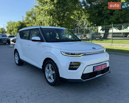 Белый Киа Soul EV, объемом двигателя 0 л и пробегом 153 тыс. км за 13500 $, фото 1 на Automoto.ua