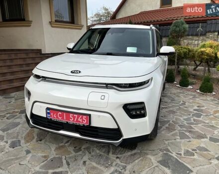 Белый Киа Soul EV, объемом двигателя 0 л и пробегом 60 тыс. км за 19400 $, фото 3 на Automoto.ua