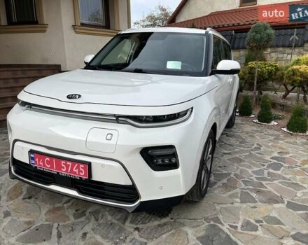 Белый Киа Soul EV, объемом двигателя 0 л и пробегом 60 тыс. км за 19400 $, фото 9 на Automoto.ua