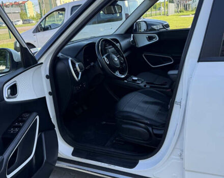 Белый Киа Soul EV, объемом двигателя 0 л и пробегом 153 тыс. км за 13500 $, фото 10 на Automoto.ua