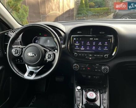 Белый Киа Soul EV, объемом двигателя 0 л и пробегом 60 тыс. км за 19400 $, фото 44 на Automoto.ua