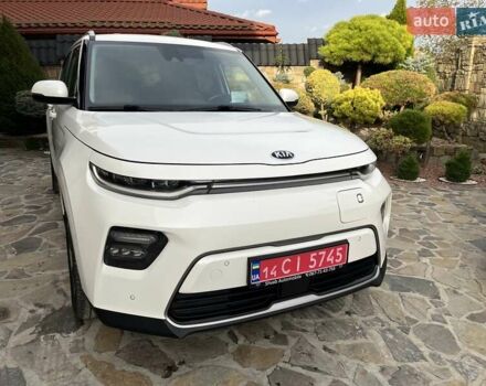 Белый Киа Soul EV, объемом двигателя 0 л и пробегом 60 тыс. км за 19400 $, фото 17 на Automoto.ua