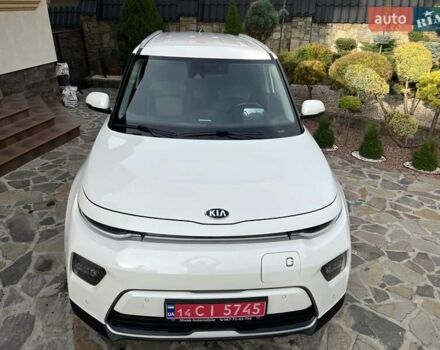 Белый Киа Soul EV, объемом двигателя 0 л и пробегом 60 тыс. км за 19400 $, фото 1 на Automoto.ua