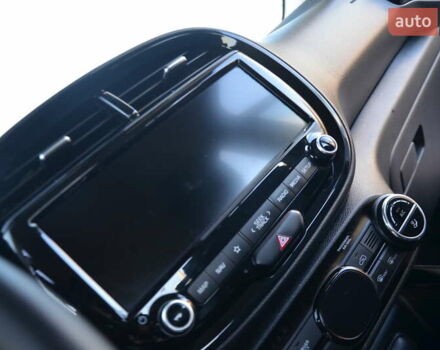 Білий Кіа Soul EV, об'ємом двигуна 0 л та пробігом 78 тис. км за 15950 $, фото 37 на Automoto.ua