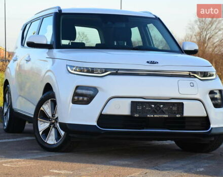Білий Кіа Soul EV, об'ємом двигуна 0 л та пробігом 78 тис. км за 15950 $, фото 22 на Automoto.ua
