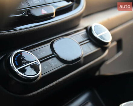 Білий Кіа Soul EV, об'ємом двигуна 0 л та пробігом 78 тис. км за 15950 $, фото 50 на Automoto.ua