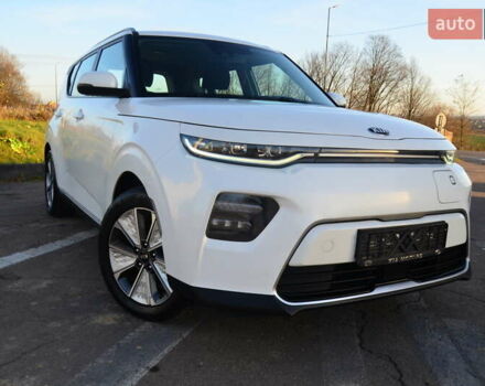 Білий Кіа Soul EV, об'ємом двигуна 0 л та пробігом 78 тис. км за 15950 $, фото 18 на Automoto.ua