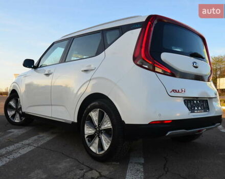 Білий Кіа Soul EV, об'ємом двигуна 0 л та пробігом 78 тис. км за 15950 $, фото 28 на Automoto.ua