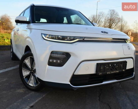 Білий Кіа Soul EV, об'ємом двигуна 0 л та пробігом 78 тис. км за 15950 $, фото 17 на Automoto.ua