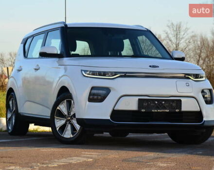 Білий Кіа Soul EV, об'ємом двигуна 0 л та пробігом 78 тис. км за 15950 $, фото 20 на Automoto.ua