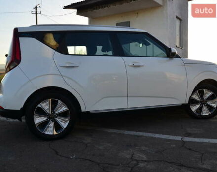 Білий Кіа Soul EV, об'ємом двигуна 0 л та пробігом 78 тис. км за 15950 $, фото 32 на Automoto.ua