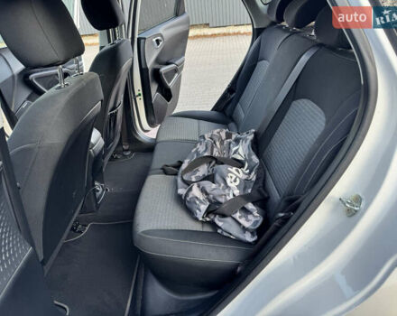 Белый Киа Soul EV, объемом двигателя 0 л и пробегом 80 тыс. км за 18999 $, фото 20 на Automoto.ua