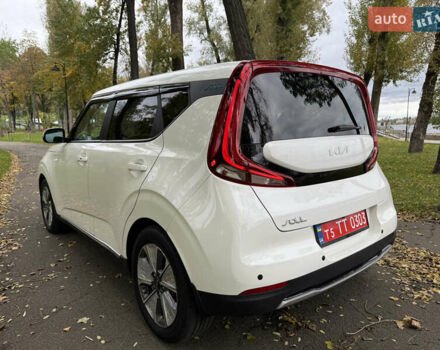Киа Soul EV 2022 в Киеве на Automoto.ua Белый Киа Soul EV, объемом двигателя 0 л и пробегом 54 тыс. км за 22000 $, фото 11 на Automoto.ua