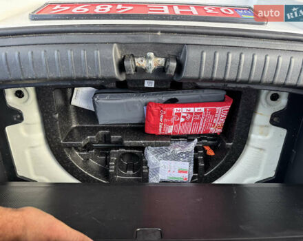 Белый Киа Soul EV, объемом двигателя 0 л и пробегом 80 тыс. км за 18999 $, фото 29 на Automoto.ua