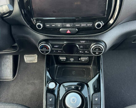 Белый Киа Soul EV, объемом двигателя 0 л и пробегом 80 тыс. км за 18999 $, фото 26 на Automoto.ua