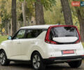 Киа Soul EV 2022 в Киеве на Automoto.ua Белый Киа Soul EV, объемом двигателя 0 л и пробегом 54 тыс. км за 22000 $, фото 4 на Automoto.ua