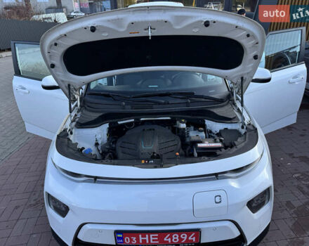 Белый Киа Soul EV, объемом двигателя 0 л и пробегом 80 тыс. км за 18999 $, фото 27 на Automoto.ua
