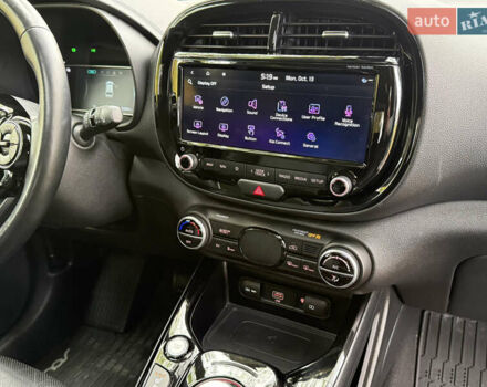 Киа Soul EV 2022 в Киеве на Automoto.ua Белый Киа Soul EV, объемом двигателя 0 л и пробегом 54 тыс. км за 22000 $, фото 32 на Automoto.ua