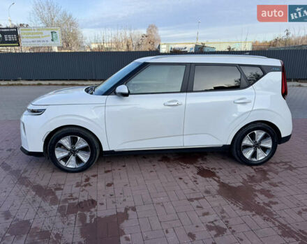 Белый Киа Soul EV, объемом двигателя 0 л и пробегом 80 тыс. км за 18999 $, фото 2 на Automoto.ua