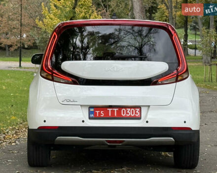 Киа Soul EV 2022 в Киеве на Automoto.ua Белый Киа Soul EV, объемом двигателя 0 л и пробегом 54 тыс. км за 22000 $, фото 6 на Automoto.ua