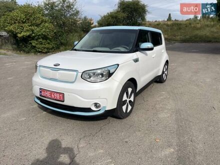 Білий Кіа Soul EV, об'ємом двигуна 0 л та пробігом 134 тис. км за 7200 $, фото 1 на Automoto.ua