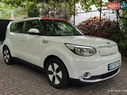 Білий Кіа Soul EV, об'ємом двигуна 0 л та пробігом 90 тис. км за 7800 $, фото 1 на Automoto.ua