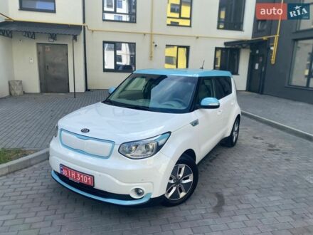 Белый Киа Soul EV, объемом двигателя 0 л и пробегом 81 тыс. км за 12600 $, фото 1 на Automoto.ua