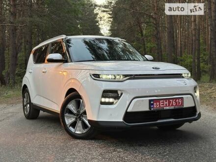 Білий Кіа Soul EV, об'ємом двигуна 0 л та пробігом 18 тис. км за 21999 $, фото 1 на Automoto.ua