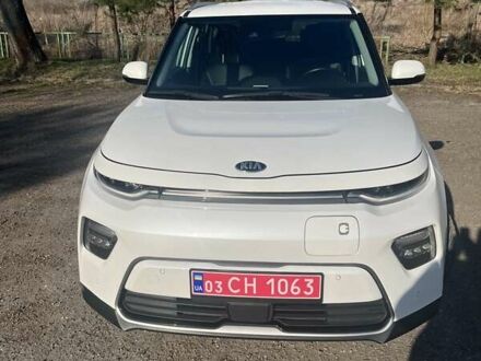Киа Soul EV 2020 в Львове на Automoto.ua Белый Киа Soul EV, объемом двигателя 0 л и пробегом 63 тыс. км за 17100 $, фото 1 на Automoto.ua