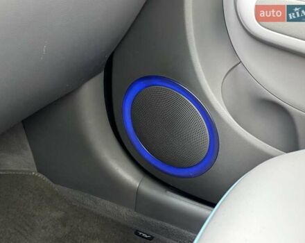 Бежевий Кіа Soul EV, об'ємом двигуна 0 л та пробігом 110 тис. км за 11500 $, фото 46 на Automoto.ua