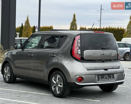 Бежевый Киа Soul EV, объемом двигателя 0 л и пробегом 174 тыс. км за 9700 $, фото 5 на Automoto.ua