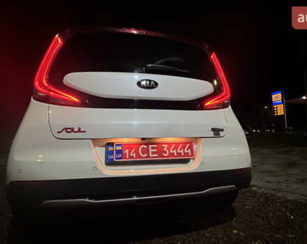 Бежевый Киа Soul EV, объемом двигателя 0 л и пробегом 155 тыс. км за 17200 $, фото 2 на Automoto.ua