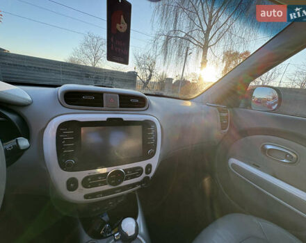 Черный Киа Soul EV, объемом двигателя 0 л и пробегом 134 тыс. км за 5600 $, фото 20 на Automoto.ua