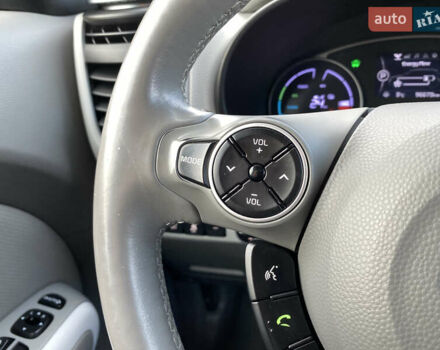 Черный Киа Soul EV, объемом двигателя 0 л и пробегом 96 тыс. км за 6999 $, фото 26 на Automoto.ua
