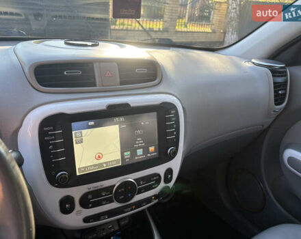 Черный Киа Soul EV, объемом двигателя 0 л и пробегом 134 тыс. км за 5600 $, фото 26 на Automoto.ua