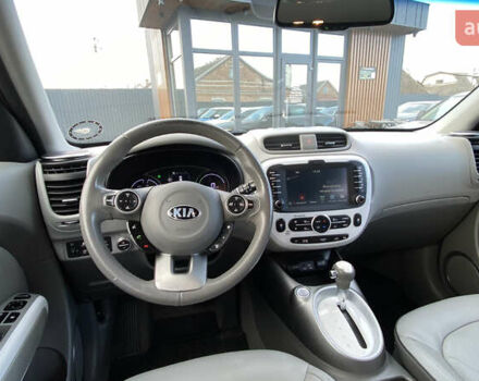 Черный Киа Soul EV, объемом двигателя 0 л и пробегом 96 тыс. км за 6999 $, фото 24 на Automoto.ua