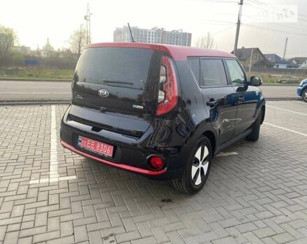 Чорний Кіа Soul EV, об'ємом двигуна 0 л та пробігом 98 тис. км за 9999 $, фото 4 на Automoto.ua