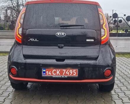 Чорний Кіа Soul EV, об'ємом двигуна 0 л та пробігом 98 тис. км за 6600 $, фото 36 на Automoto.ua