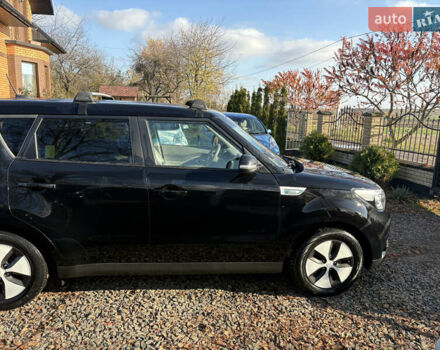 Черный Киа Soul EV, объемом двигателя 0 л и пробегом 96 тыс. км за 5900 $, фото 3 на Automoto.ua