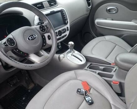 Чорний Кіа Soul EV, об'ємом двигуна 0 л та пробігом 98 тис. км за 6600 $, фото 53 на Automoto.ua