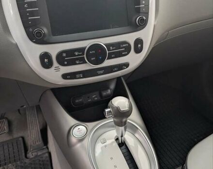 Черный Киа Soul EV, объемом двигателя 0 л и пробегом 115 тыс. км за 10000 $, фото 17 на Automoto.ua