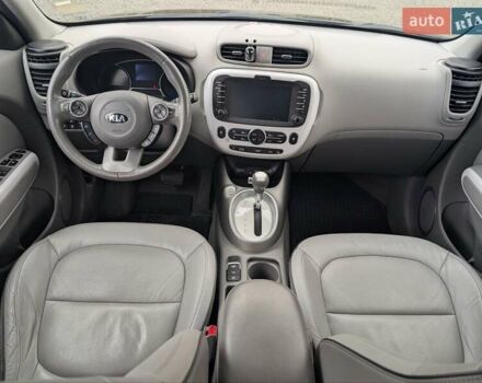 Черный Киа Soul EV, объемом двигателя 0 л и пробегом 115 тыс. км за 10000 $, фото 15 на Automoto.ua