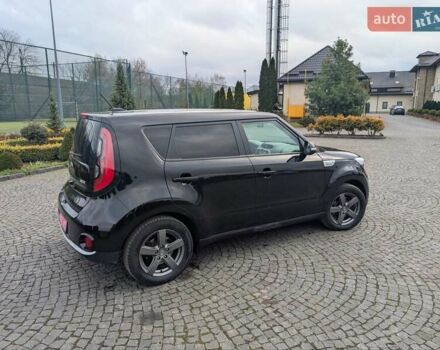 Черный Киа Soul EV, объемом двигателя 0 л и пробегом 115 тыс. км за 10000 $, фото 5 на Automoto.ua