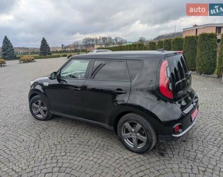 Черный Киа Soul EV, объемом двигателя 0 л и пробегом 115 тыс. км за 10000 $, фото 4 на Automoto.ua